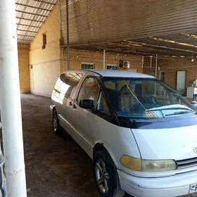 Toyota Previa 1991