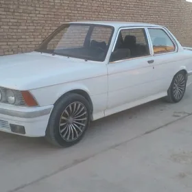 BMW 325 1982
