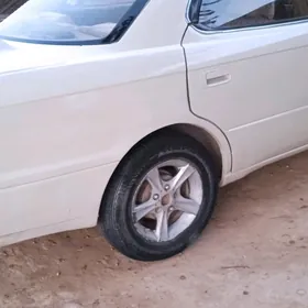 Toyota Camry 1995