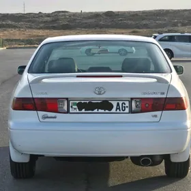 Toyota Camry 2000