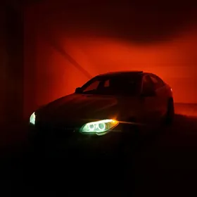 BMW F10 2010