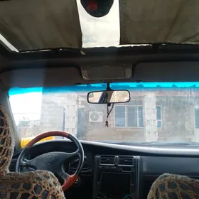 Toyota Carina 1994