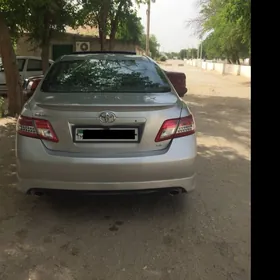 Toyota Camry 2011