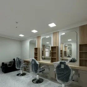 Salon arenda