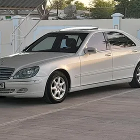 Mercedes-Benz S-Class 2004