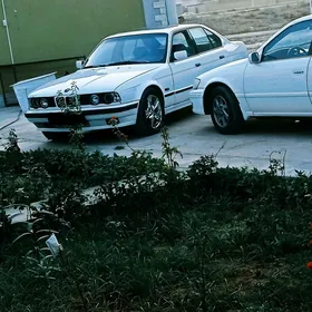 BMW 525 1990