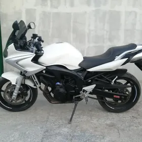 Yamaha Artistic 2006