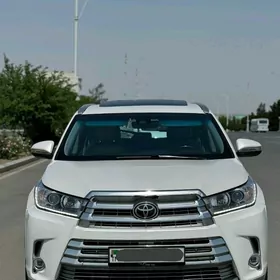 Toyota Highlander 2018
