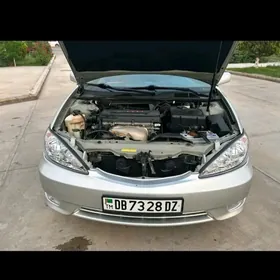 Toyota Camry 2004