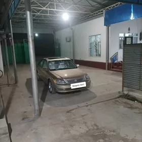 Toyota Avalon 2001