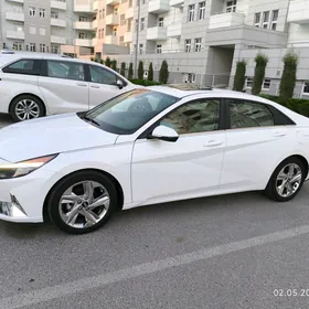 Hyundai Elantra 2021