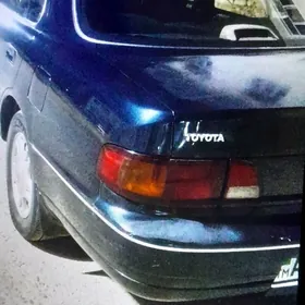 Toyota Camry 1996