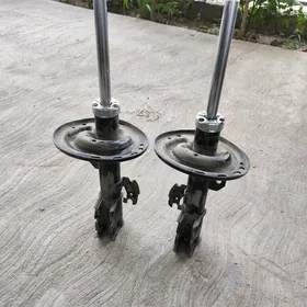amartizator duty camry