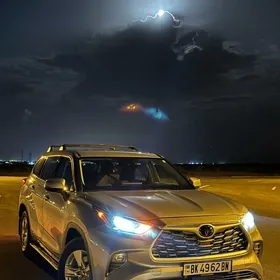 Toyota Highlander 2022