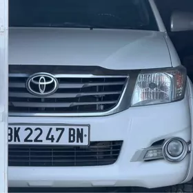 Toyota Hilux 2013