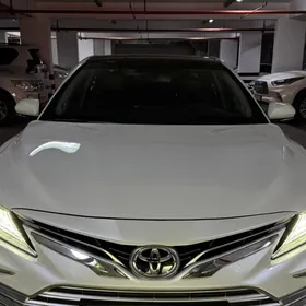 Toyota Camry 2023