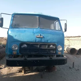 Maz Samosval 1983
