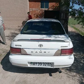 Toyota Camry 1992
