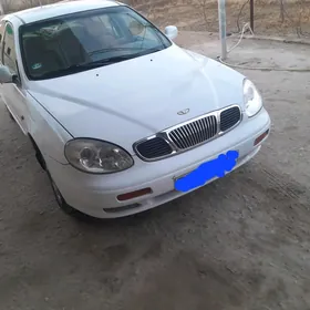 Daewoo Leganza 1998