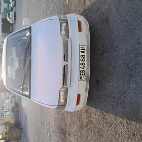 Mitsubishi Chariot 1991