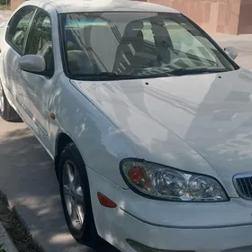 Nissan Maxima 2000