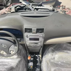 10 camry xle v6