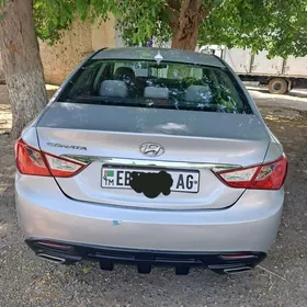 Hyundai Sonata 2012