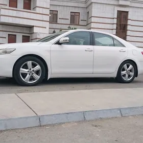 Toyota Camry 2010