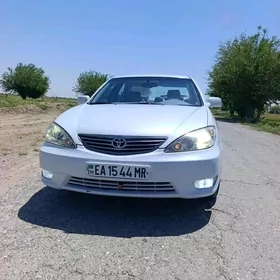 Toyota Camry 2005