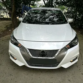 Nissan Versa 2020