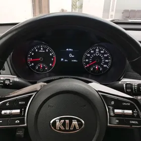 Kia Optima 2019