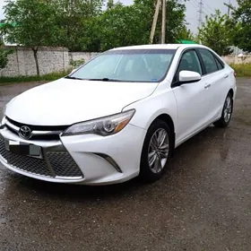 Toyota Camry 2015