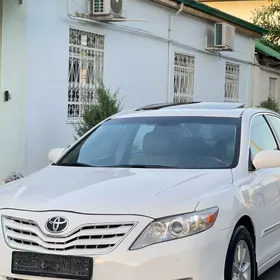 Toyota Camry 2010