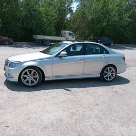 Mercedes-Benz C300 2008