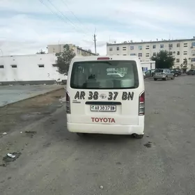 Toyota Hiace 2007