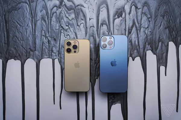 iOS 18.5 täzelenmesiniň üsti bilen iPhone 13 ABŞ-da hemra aragatnaşygyna eýe boldy