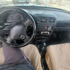Opel Vectra 1990