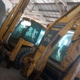 Komatsu D65EX-17 2011