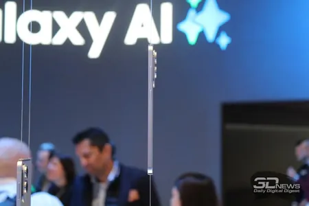 Samsung ultra-inçe Galaxy S25 Edge smartfonyny hödürledi