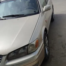 Toyota Camry 2000