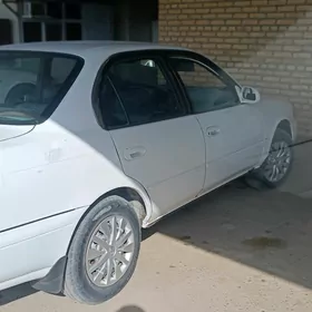 Toyota Corolla 1995