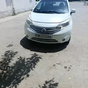 Nissan Versa Note 2013