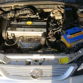 Opel Vectra 1998