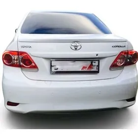 Corolla spoyler banan