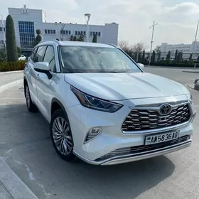 Toyota Highlander 2022