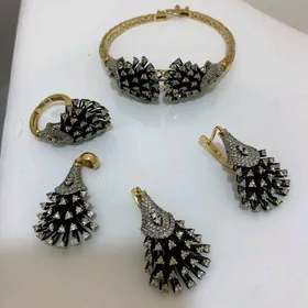 bakuw brlyant komplekt