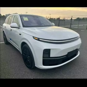 LiXiang L7 2025