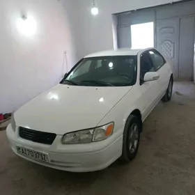Toyota Camry 1999