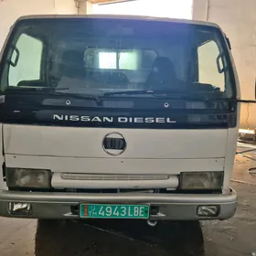 Mitsubishi Canter 2004