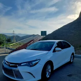Toyota Camry 2017